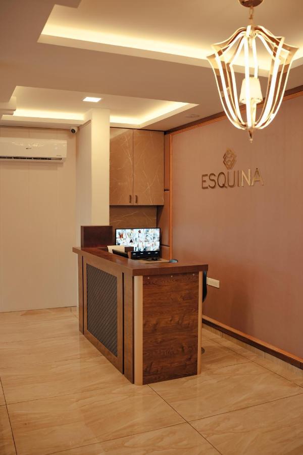 Esquina Residency Hotel Kochi Bagian luar foto