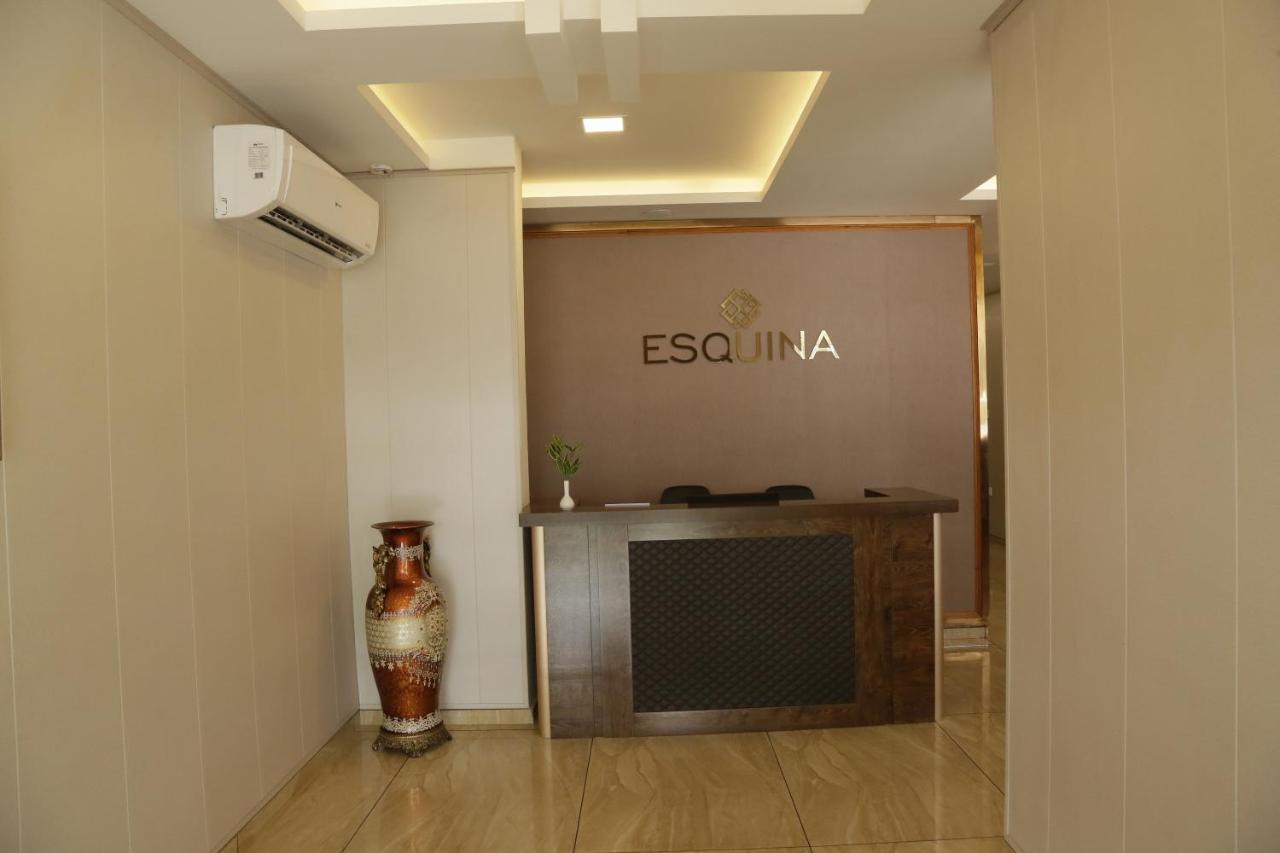 Esquina Residency Hotel Kochi Bagian luar foto