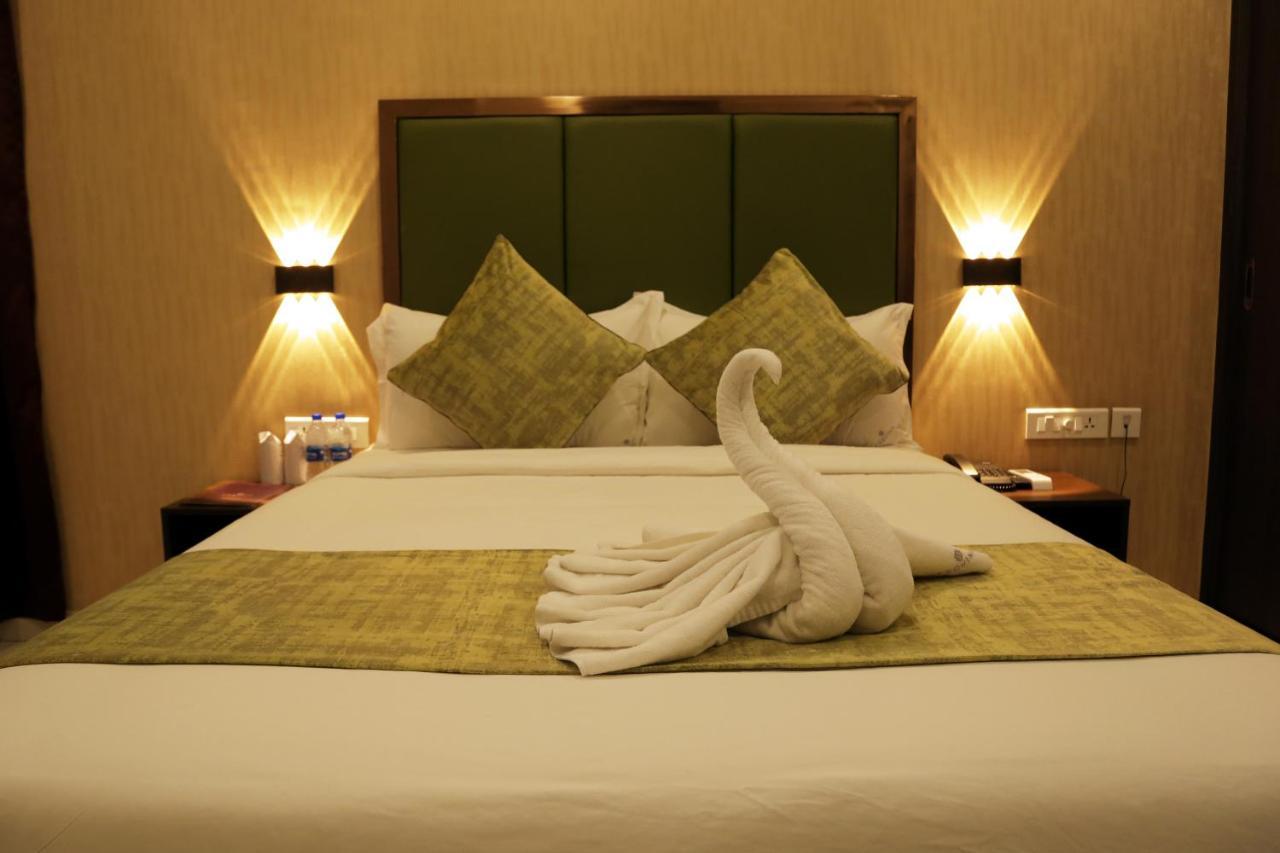 Esquina Residency Hotel Kochi Bagian luar foto